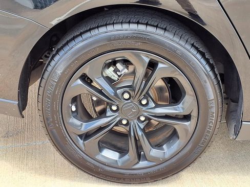 Used 2024 Honda Accord EX image 26