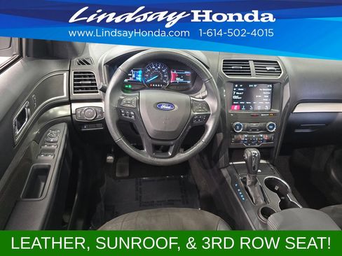Used 2018 Ford Explorer XLT w/ Equipment Group 202A FWD image 12