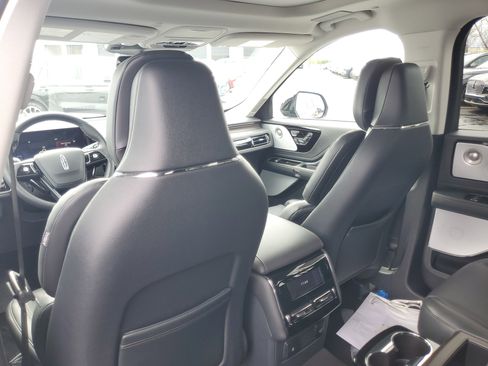 New 2026 Lincoln Aviator Reserve AWD/4WD image 24