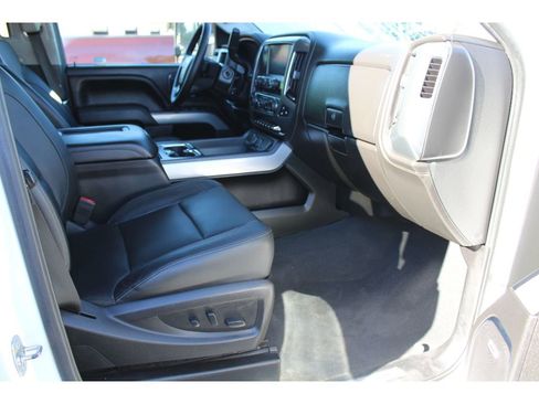 Used 2019 Chevrolet Silverado 2500 LTZ w/ Duramax Plus Package image 9