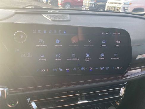 Used 2024 Chevrolet Traverse RS w/ LPO, Floor Liner Package image 22