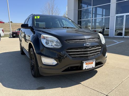 Used 2017 Chevrolet Equinox LT AWD/4WD image 2