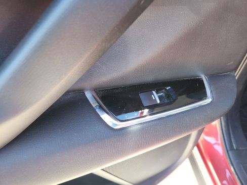 Used 2022 MAZDA CX-9 Touring image 16