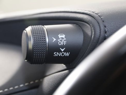 Used 2019 Lexus LS 500 AWD w/ Interior Upgrade Package image 38