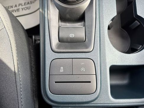 New 2025 Ford Maverick XL w/ Equipment Group 102A image 27