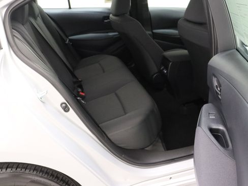 Used 2026 Toyota Corolla LE image 31