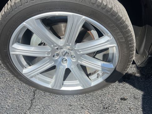 Used 2018 Volvo XC90 T6 Inscription w/ Luxury Package image 10