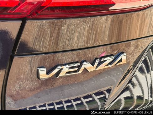 Used 2021 Toyota Venza Limited AWD/4WD image 6