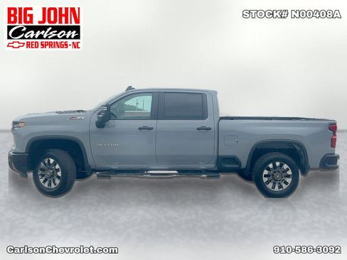 Used 2024 Chevrolet Silverado 2500 Custom w/ Custom Value Package AWD/4WD image 3