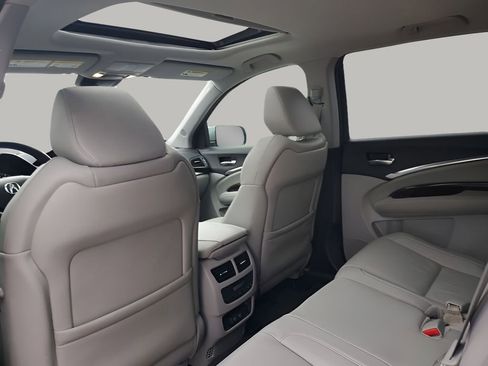 Used 2020 Acura MDX FWD image 18