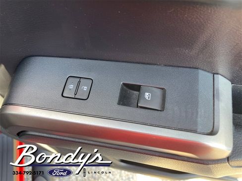 Used 2018 Toyota Tacoma SR5 image 22