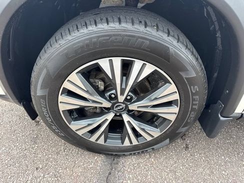 Certified 2023 Nissan Rogue SV AWD/4WD image 31