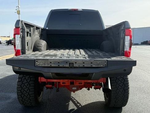 Used 2017 Ford F250 Platinum w/ Platinum Ultimate Package image 8