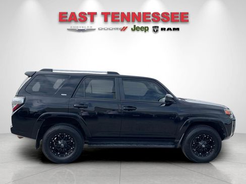 Used 2019 Toyota 4Runner SR5 AWD/4WD image 2