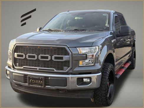 Used 2017 Ford F150 XLT image 1