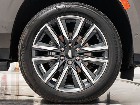Used 2021 Cadillac Escalade Sport Platinum w/ Heavy-Duty Trailer Package AWD/4WD image 43