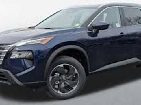 Used 2025 Nissan Rogue SV FWD image 1