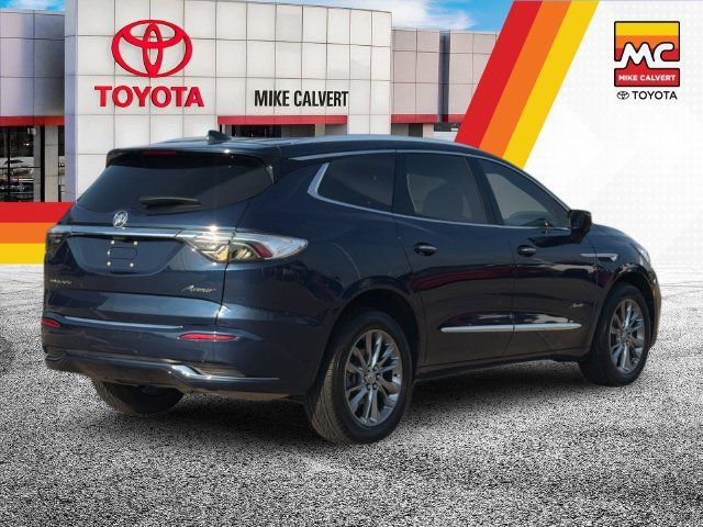 Used 2023 Buick Enclave Avenir w/ Avenir Technology Package FWD image 5
