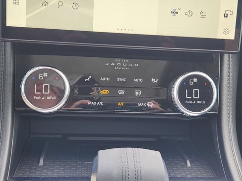 Used 2023 Jaguar F-PACE S AWD/4WD image 22
