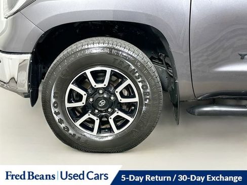 Used 2021 Toyota Tundra Limited w/ Limited Premium Package AWD/4WD image 34