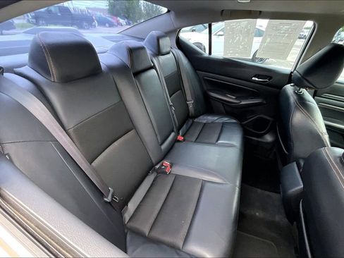 Used 2021 Nissan Altima 2.5 SR w/ SR Premium Package FWD image 37