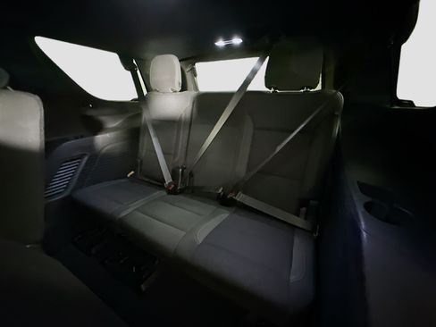 Used 2021 GMC Yukon SLE AWD/4WD image 41