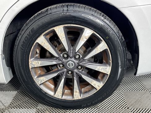 Used 2017 Nissan Altima 2.5 SV image 36