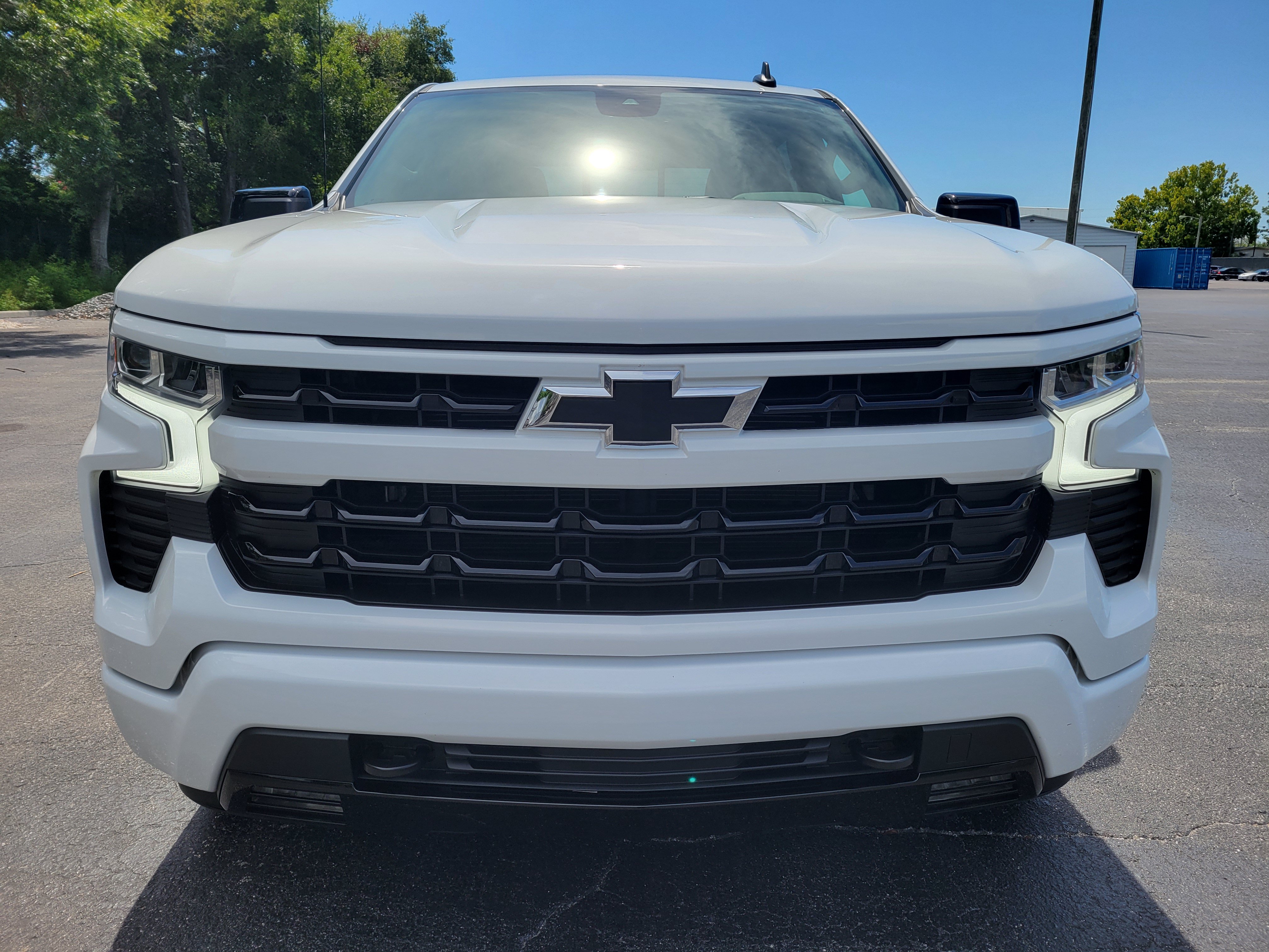 Certified 2025 Chevrolet Silverado 1500 RST AWD/4WD image 2