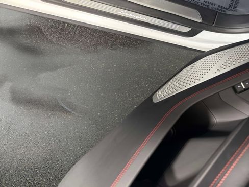 Used 2019 Lamborghini Urus AWD/4WD image 23