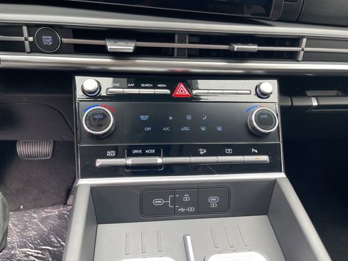 New 2026 Hyundai Santa Fe SE FWD image 25
