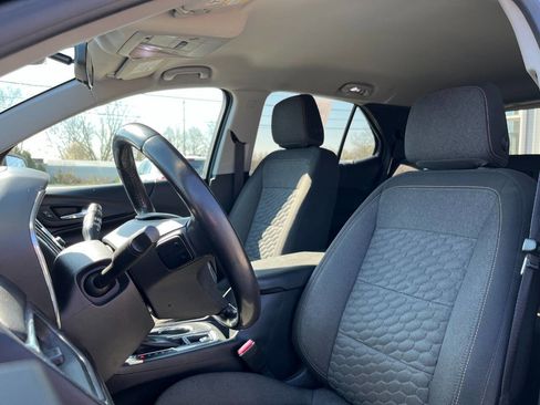 Used 2019 Chevrolet Equinox LT w/ Driver Convenience Package image 15