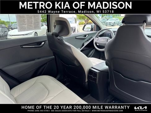 Used 2023 Kia Niro EX Touring FWD image 35