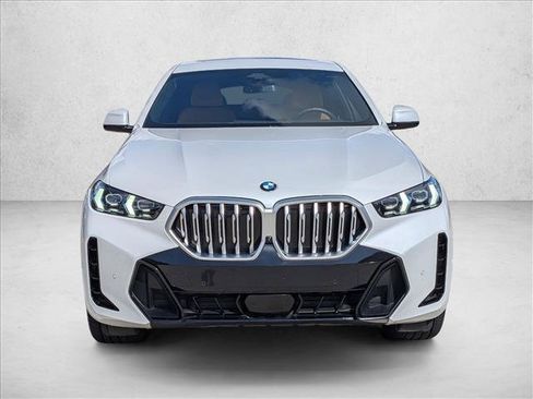 Used 2025 BMW X6 xDrive40i AWD/4WD image 2