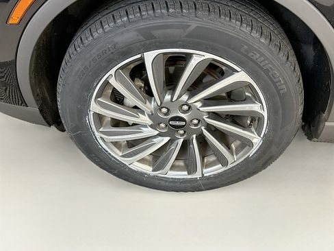 Used 2024 Lincoln Corsair Reserve w/ Equipment Group 201A image 11