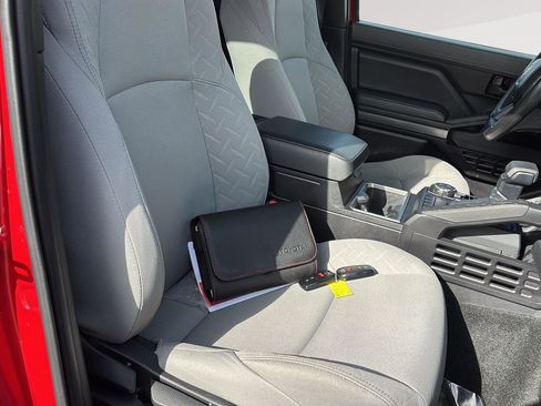 Used 2024 Toyota Tacoma SR5 image 9