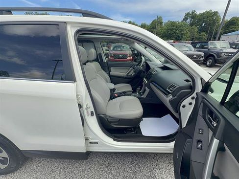 Used 2018 Subaru Forester 2.5i Limited AWD/4WD image 25