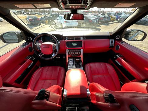 Used 2015 Land Rover Range Rover Autobiography image 2