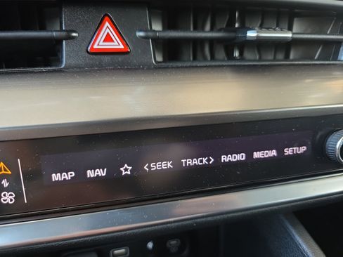 Certified 2023 Kia Sportage EX image 15