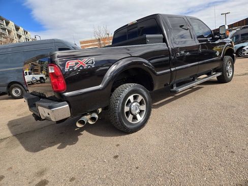 Used 2014 Ford F350 Lariat w/ Lariat Chrome Package image 9