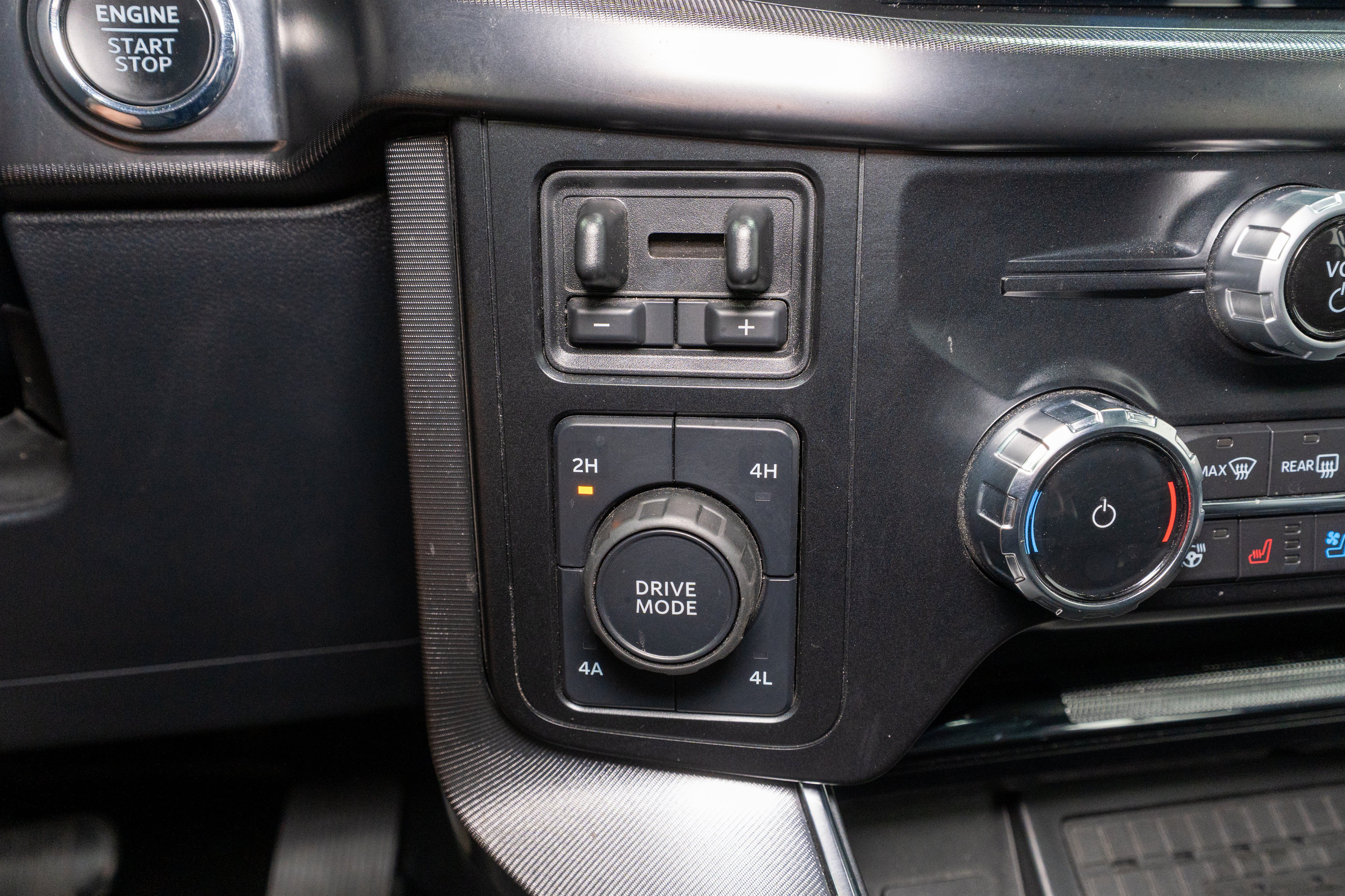 Used 2023 Ford F150 Platinum AWD/4WD image 30