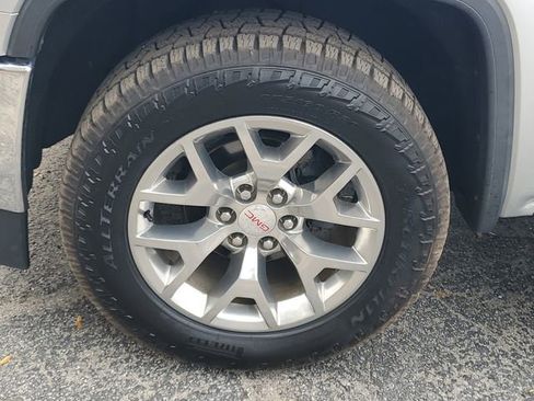 Used 2018 GMC Sierra 1500 SLT w/ Enhanced Driver Alert Package image 28