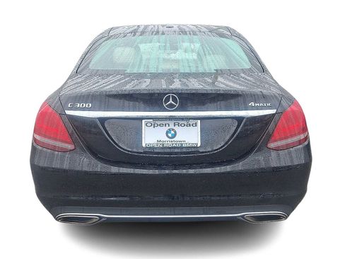Used 2019 Mercedes-Benz C 300 4MATIC Sedan image 5