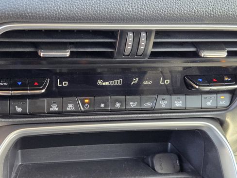 Used 2024 MAZDA CX-90 Plug-In Hybrid w/ Preferred AWD/4WD image 18