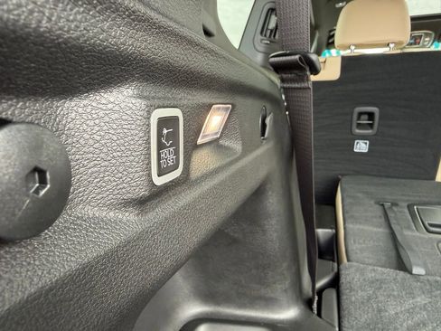 Certified 2024 Jeep Grand Cherokee L Limited w/ Luxury Tech Group II image 39