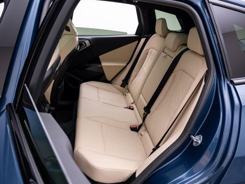 New 2026 BMW X3 xDrive30 w/ Premium Package AWD/4WD image 18