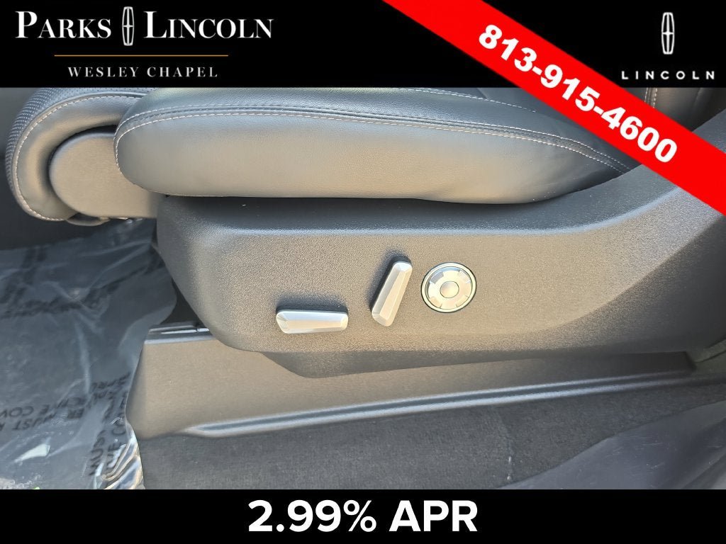 Certified 2025 Lincoln Navigator Reserve AWD/4WD image 21