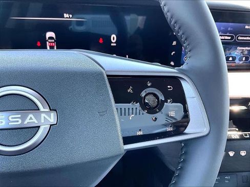 Certified 2025 Nissan Murano SV w/ Cargo Package AWD/4WD image 23