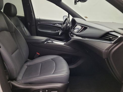 Used 2022 Buick Enclave Essence FWD image 21