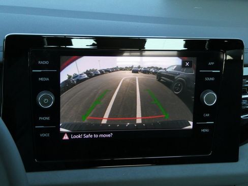 New 2025 Volkswagen Jetta SE image 7