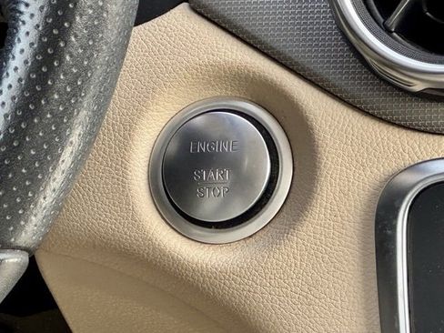 Used 2018 Mercedes-Benz GLA 250 image 21